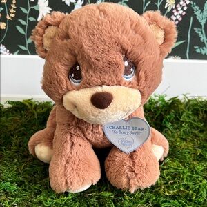 RETRO Charlie Bear 2016 Precious Moments plush 8” tall LIKE NEW!! So Beary sweet